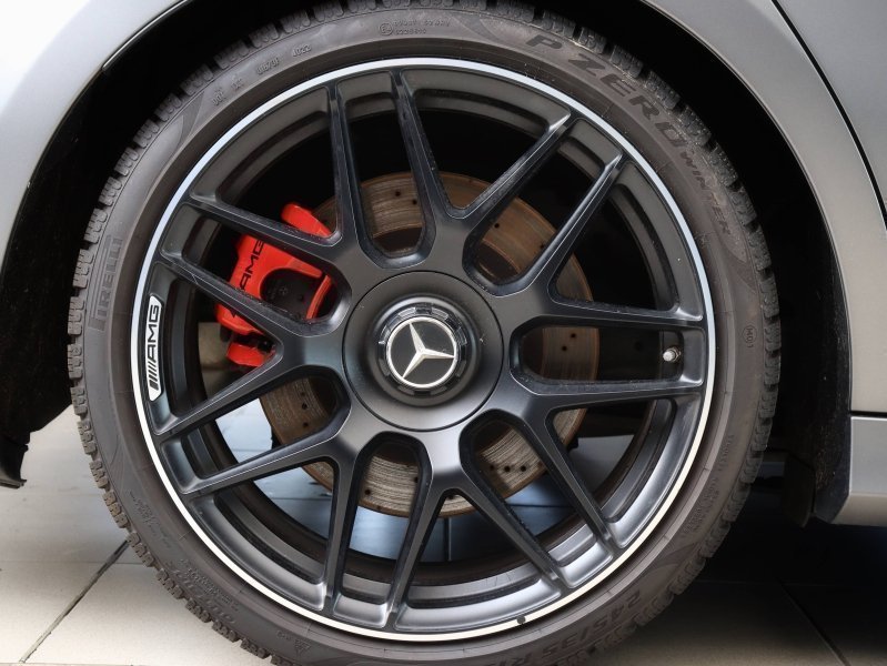 mercedes - Visuel 12